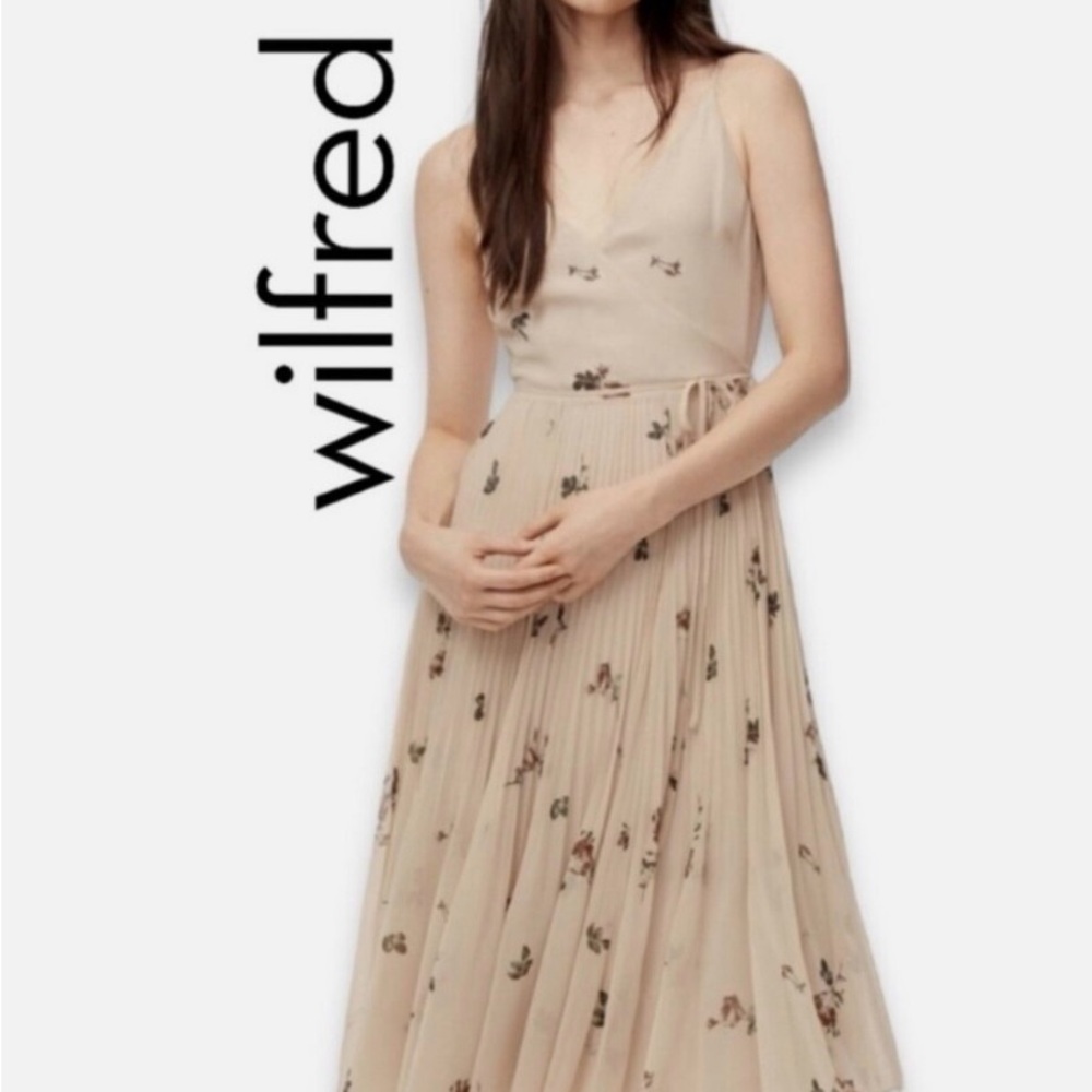 Aritzia Wilfred Beaune Pleated Dress